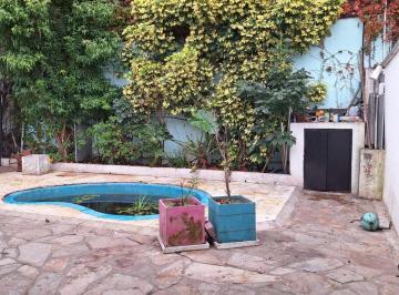 Casa · 85m² · 3 Ambientes · 1 Cochera · Venta Casa 3 Ambientes Quincho y Patio - Bernal