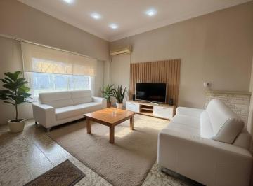 PH · 111m² · 5 Ambientes · 1 Cochera · Venta PH 4 Amb. Terraza. Parrilla. Garage