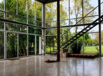 Casa · 320m² · 5 Ambientes · Casa en Venta 5 Ambientes Sobre 2 Lotes 320 m²