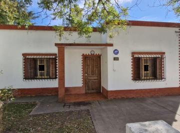 Casa · 113m² · 3 Ambientes · 1 Cochera · Venta Casa C/ Pileta Quincho C Spegazzini Ezeiza