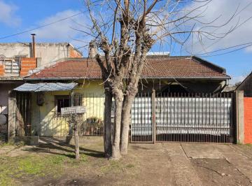 Casa · 103m² · 6 Ambientes · 1 Cochera · Casa 6 Amb. Venta Longchamps Parque y Cochera