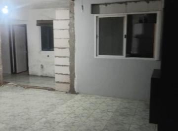PH · 61m² · 3 Ambientes · Venta PH 5 Amb a Refaccionar C/patio en Ciudadela