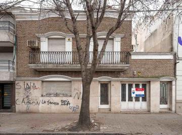 Casa · 304m² · 8 Ambientes · 1 Cochera · Casa en Venta 4 Dorm. Ideal Instituciones