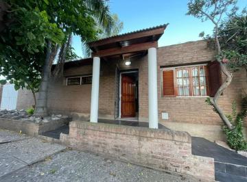 Casa · 250m² · 4 Ambientes · 1 Cochera · Venta Casa Mas 2 Departamentos B Cerro Norte