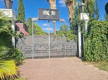Casa · 600m² · 8 Ambientes · Venta - Permuta Gran Complejo de Eventos - Maipu