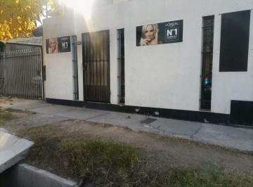 Casa · 90m² · 4 Ambientes · 1 Cochera · Venta Casa, Excelente Ubicacion, Guaymallen