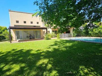 Casa · 194m² · 5 Ambientes · 5 Cocheras · Casa 5 Amb C/ Pileta Country Los Cardales Campana