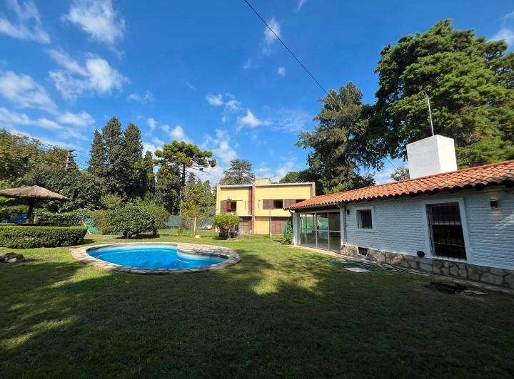 Casa · 80m² · 3 Ambientes · 3 Cocheras