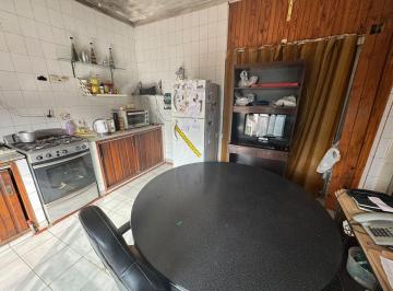 Casa · 177m² · 5 Ambientes · 1 Cochera · Venta Casa 4 Amb Local Jardin Ituzaingo