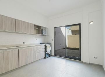 PH · 99m² · 4 Ambientes · PH 4 Ambientes Patio Parrilla Cochera Versalles