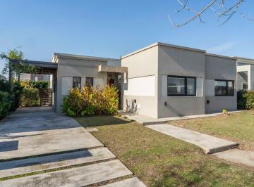 Casa · 124m² · 4 Ambientes · 3 Cocheras · Casa en Venta 4 Amb - San Alfonso