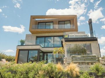 Casa · 417m² · 7 Ambientes · 2 Cocheras · Imponente Propiedad Al Rio en El Yacht, Nordelta