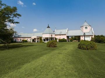 Quinta vacacional · 500m² · 3 Dormitorios · Venta Quinta de 5,5 Hs en Haras El Argentino Lujan