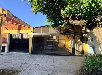 Casa · 152m² · 5 Ambientes · 2 Cocheras · Venta Casa 5 Amb Villa Sarmiento Apto Crédito