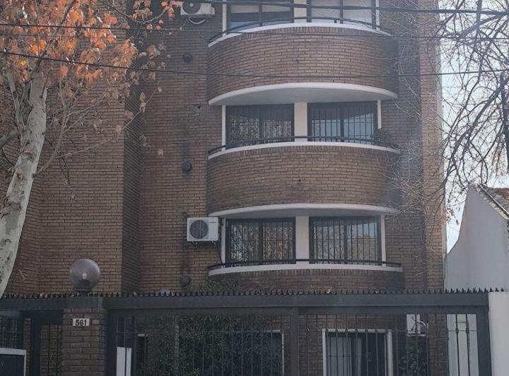 Departamento · 70m² · 4 Ambientes · 1 Cochera