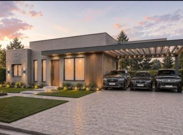 Casa · 142m² · 5 Ambientes · 3 Cocheras · Casa en Venta - Bº Privado La Quebrada - Luján