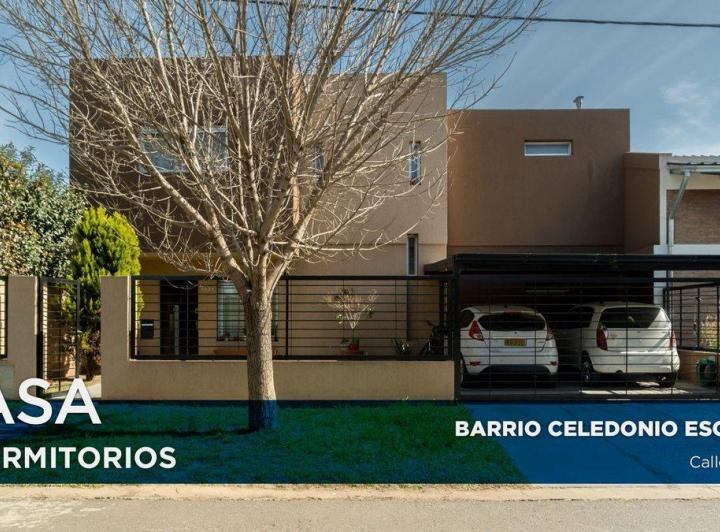 Casa · 200m² · 5 Ambientes · 1 Cochera