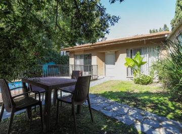 Casa · 152m² · 5 Ambientes · 3 Cocheras · Venta - Casa 5 Amb Cochera y Jardin - La Horqueta