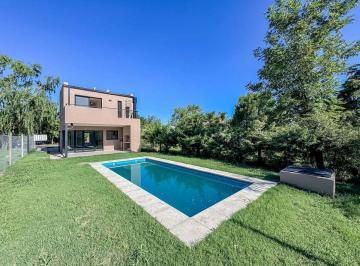 Casa · 104m² · 3 Ambientes · Casa en Venta 2 Drmitorios, Roldan