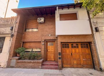 Casa · 137m² · 7 Ambientes · 1 Cochera · Casa en Venta 4 Dorm. Patio Cochera Martin
