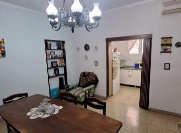 PH · 86m² · 3 Ambientes · Casa de Pasillo en Venta 2 Dormi Pichincha