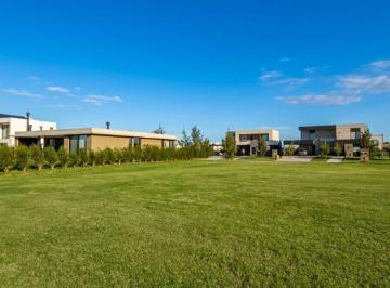 Terreno · 780m² · Lote en Venta en Barrio El Naudir Oportunidad!