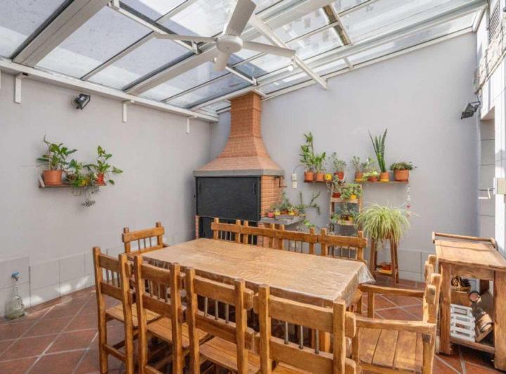 Casa · 137m² · 5 Ambientes · 1 Cochera