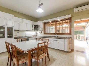 Casa · 164m² · 7 Ambientes · 1 Cochera · Venta Casa 7 Ambientes Villa Adelina