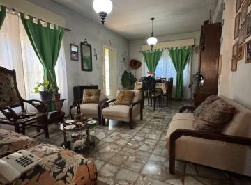 PH · 89m² · 4 Ambientes · 1 Cochera · Venta PH 4 Ambientes Moron C/cochera y Patio