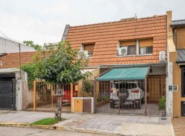Casa · 102m² · 4 Ambientes · 1 Cochera · Venta Duplex 3 Dorm. Patio Cochera Martinez