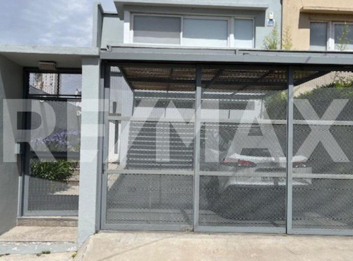Casa · 172m² · 4 Ambientes · 2 Cocheras