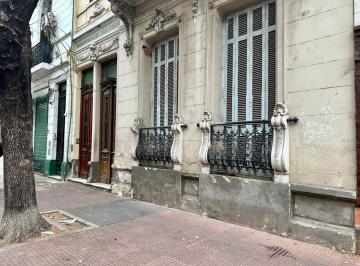 PH · 122m² · 6 Ambientes · Venta PH Pb Entrada Independiente P. Patricios