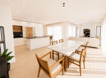 Casa · 149m² · 4 Ambientes · 2 Cocheras · Casa 4 Ambientes Barrio La Alameda