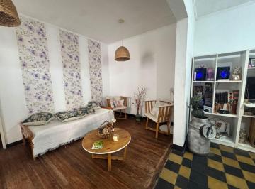 PH · 69m² · 3 Ambientes · Venta PH 3 Ambientes Luminoso con Patio en Liniers