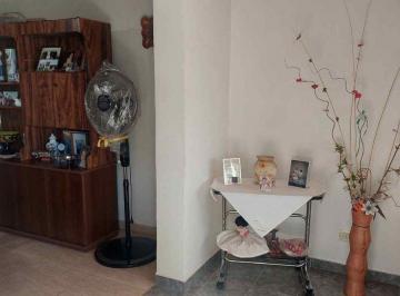 Casa · 123m² · 3 Ambientes · 1 Cochera · Casa en Venta en La Plata
