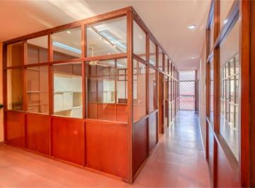 Oficina comercial · 133m² · 1 Cochera · Local/oficinas Alquiler Varios Destinos La Plata