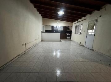 Casa · 88m² · 3 Ambientes · 1 Cochera · Casa en Venta Olmos La Plata