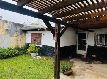 Casa · 88m² · 3 Ambientes · 1 Cochera · Casa en Venta Olmos La Plata