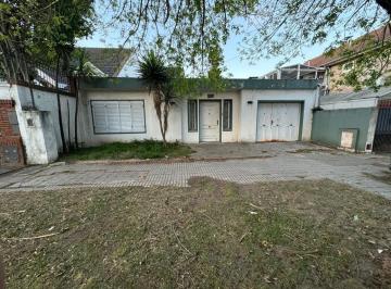 Casa · 129m² · 4 Ambientes · 2 Cocheras · Venta Casa 4 Amb en Lote 12x39 m² L. de Zamora