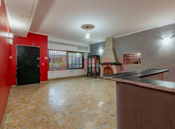 Casa · 371m² · 6 Ambientes · 1 Cochera · Casa en Parque Chacabuco