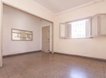 Casa · 80m² · 3 Ambientes · Venta Casa 3 Amb con Patio y Terraza en Lanús Este
