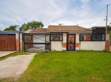 Casa · 110m² · 4 Ambientes · 1 Cochera · Venta Casa 3amb + Dpto 2amb, Faro Norte