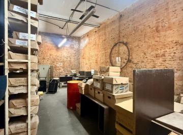 Local comercial · 197m² · Local Comercial en Venta en Monserrat Gran Sotano