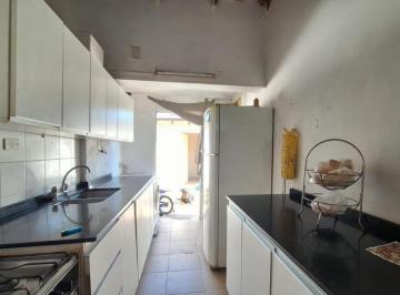 Casa · 90m² · 4 Ambientes · 3 Cocheras · Venta Casa 4 Ambientes - Campana