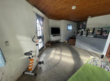 Casa · 75m² · 3 Ambientes · Casa en Venta en Barrio El Carmen, La Plata