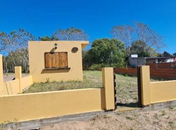 Casa · 50m² · 3 Ambientes · 1 Cochera · Venta de Casa en San Clemente del Tuyu
