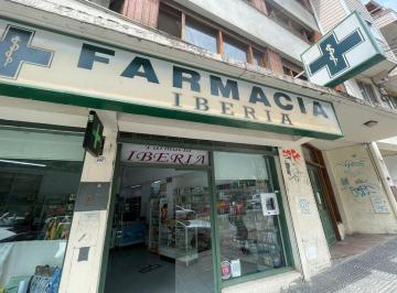 Local comercial · 135m² · Se Vende Local Comercial Céntrico