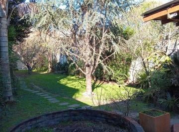 Casa · 208m² · 8 Ambientes · 1 Cochera · Casa 5 Dorm. El Palomar Parque Apto Crédito
