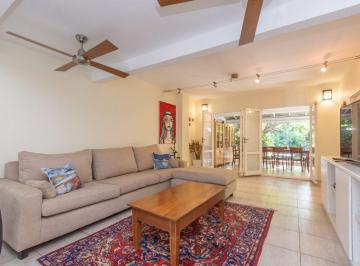 Casa · 464m² · 6 Ambientes · 1 Cochera · Venta Casa Lote Propio 6 Amb Colegiales Jardin