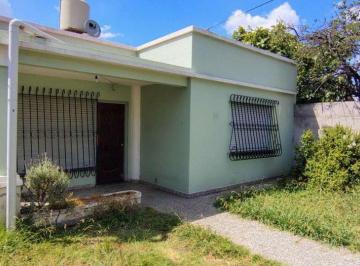 Casa · 160m² · 3 Ambientes · 1 Cochera · Venta Casa San Justo 3 Amb. Doble Terreno 484 m²
